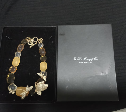 R.H. Macy & Co Chunky Statement Collier