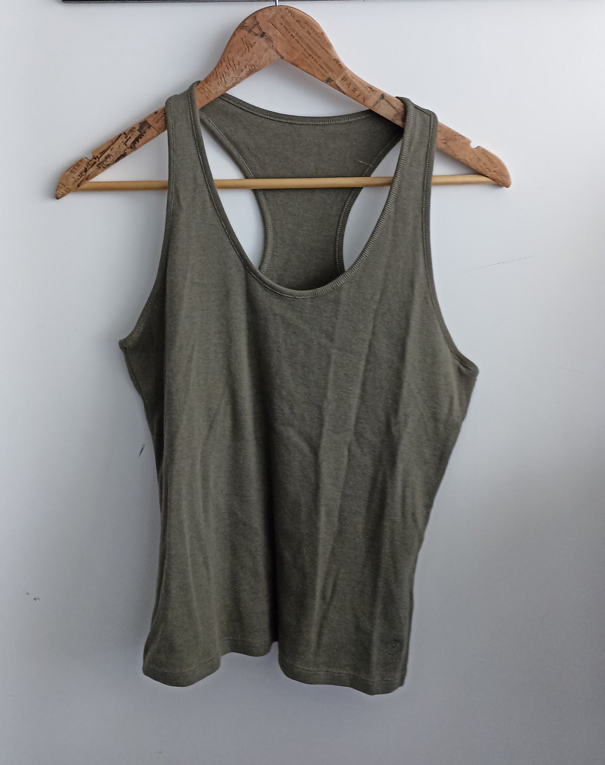 Insis racer back tank top