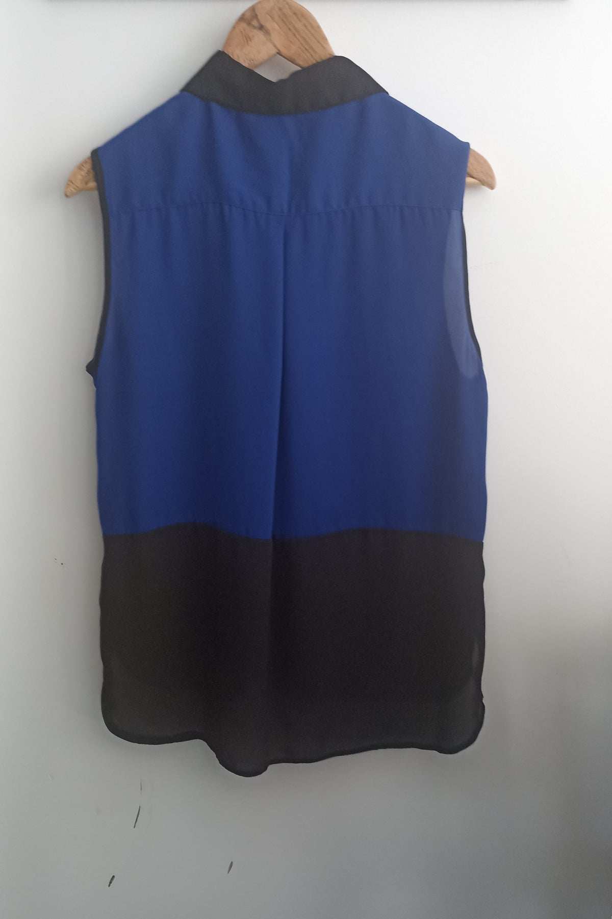 Vintage Lee Cooper Colourblock Sleeveless Blouse — Royal Blue & Black, Size UK14, Excellent Vintage Condition
