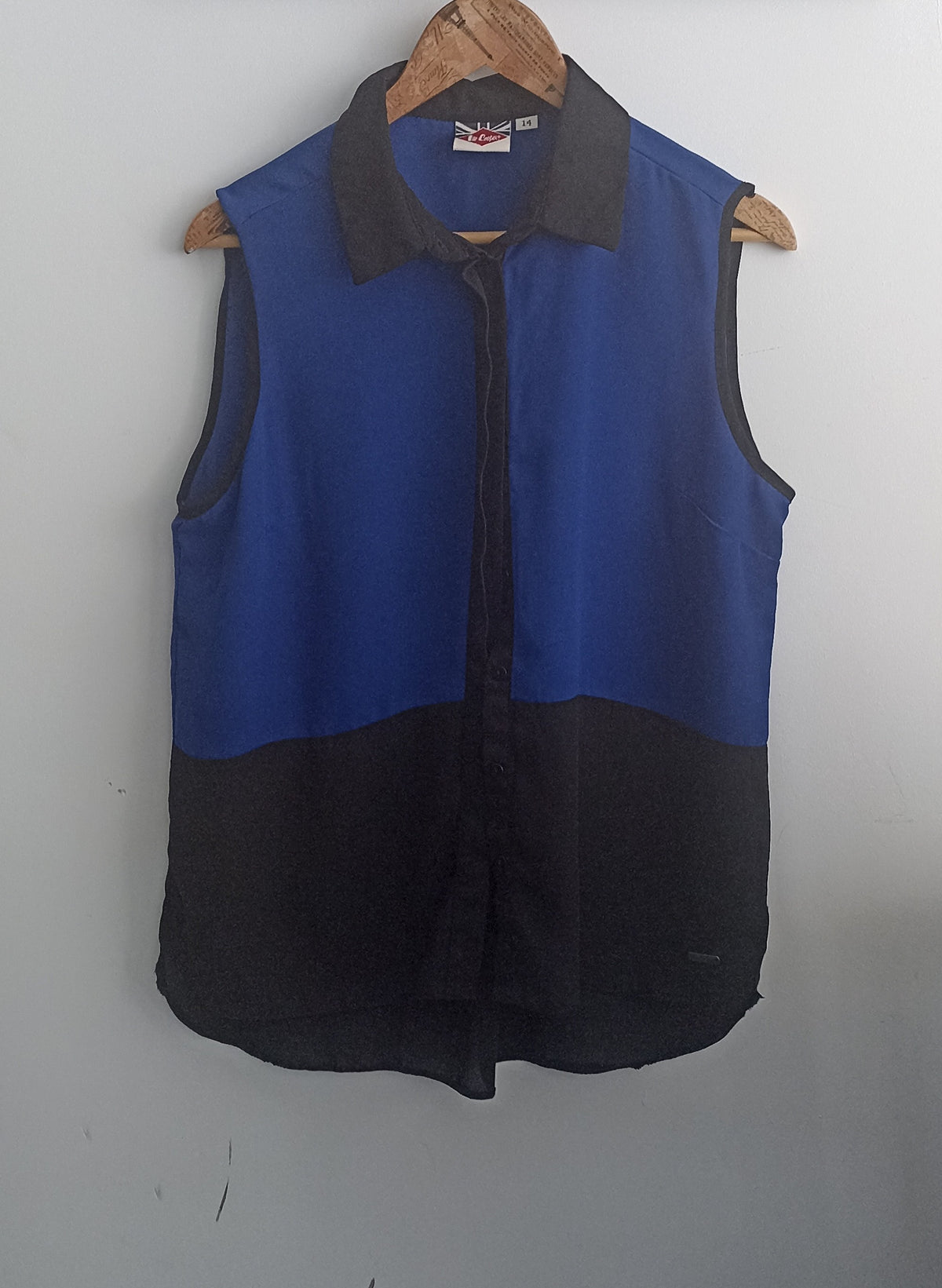 Vintage Lee Cooper Colourblock Sleeveless Blouse — Royal Blue & Black, Size UK14, Excellent Vintage Condition