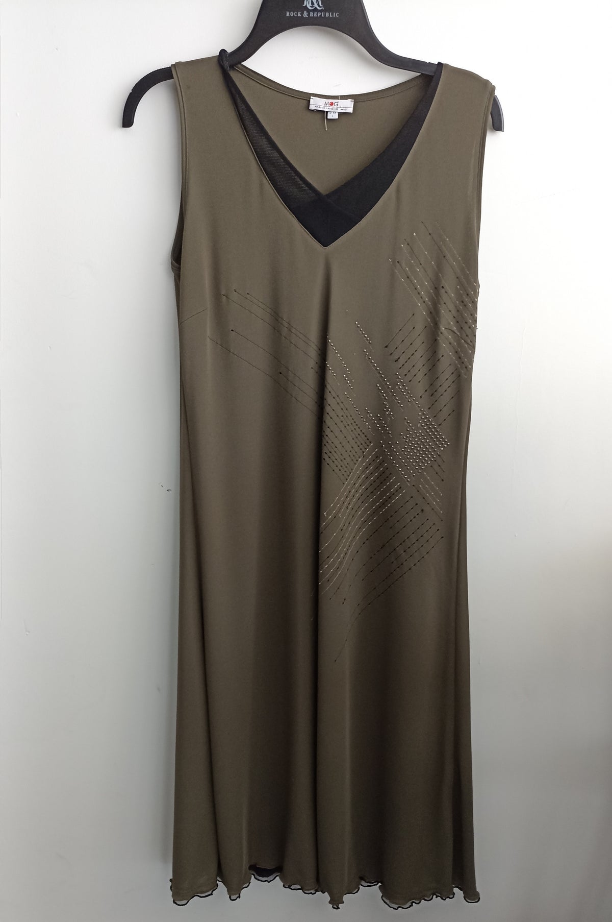 Olive green sleeveless midi dress by Maglificio MG.