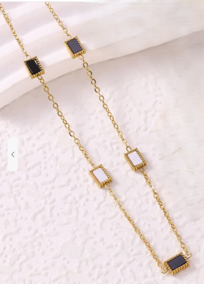 Black & White Shell Gold Chain Necklace