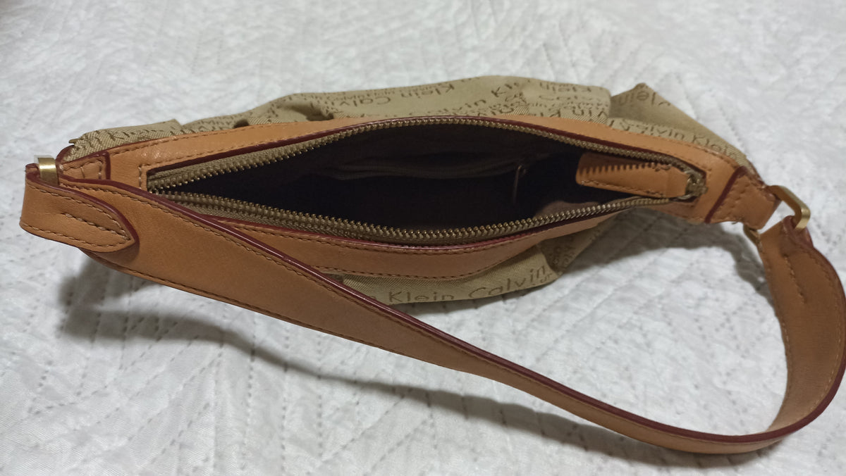 Calvin Klein Baguette