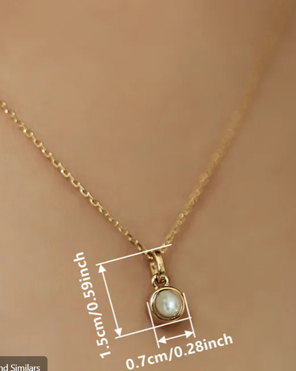 Gold Faux Pearl Pendant Necklace