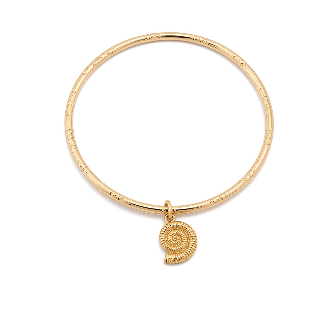 Gold Shell Charm Textured Bangle — New, Coastal Jewellery, 4mm
